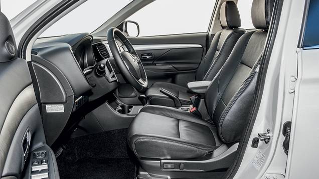 | <a href="https://quatrorodas.abril.com.br/carros/testes/mitsubishi-outlander-gt-v6-3-0-757583.shtml" rel="migration">Leia mais</a> | <a href="https://quatrorodas.abril.com.br/carros/testes/mitsubishi-outlander-gt-v6-3-0-757583.shtml" rel="migration">Leia mais</a>