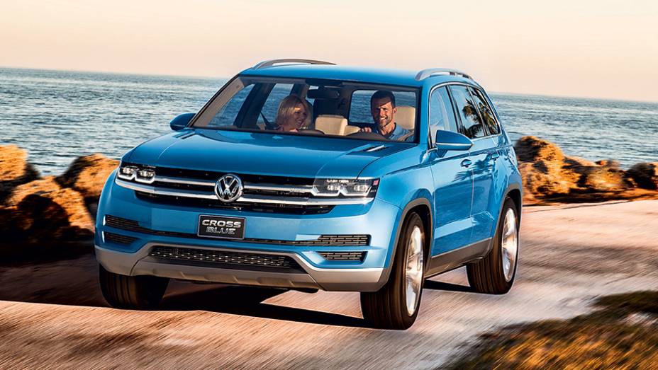 Teto rebaixado aproxima o SUV de uma perua | <a href="https://quatrorodas.abril.com.br/carros/impressoes/volkswagen-crossblue-766158.shtml" rel="migration">Leia mais</a>