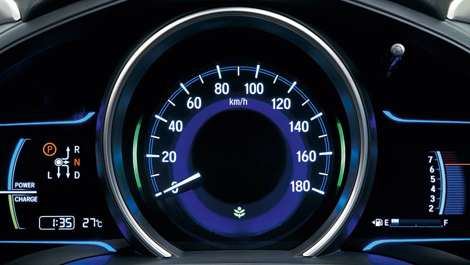 Sport Hybrid: Painel do h&iacute;brido mostra quando a bateria &eacute; recarregada | <a href="https://quatrorodas.abril.com.br/carros/impressoes/honda-fit-765447.shtml" rel="migration">Leia mais</a>
