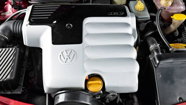 Tampa recobrindo o cabeçote: ar de modernidade em 1995 | <a href="https://quatrorodas.abril.com.br/carros/classicos-brasileiros/volkswagen-gol-gti-16v-765615.shtml" rel="migration">Leia mais</a> Tampa recobrindo o cabeçote: ar de modernidade em 1995 | <a href="https://quatrorodas.abril.com.br/carros/classicos-brasileiros/volkswagen-gol-gti-16v-765615.shtml" rel="migration">Leia mais</a>