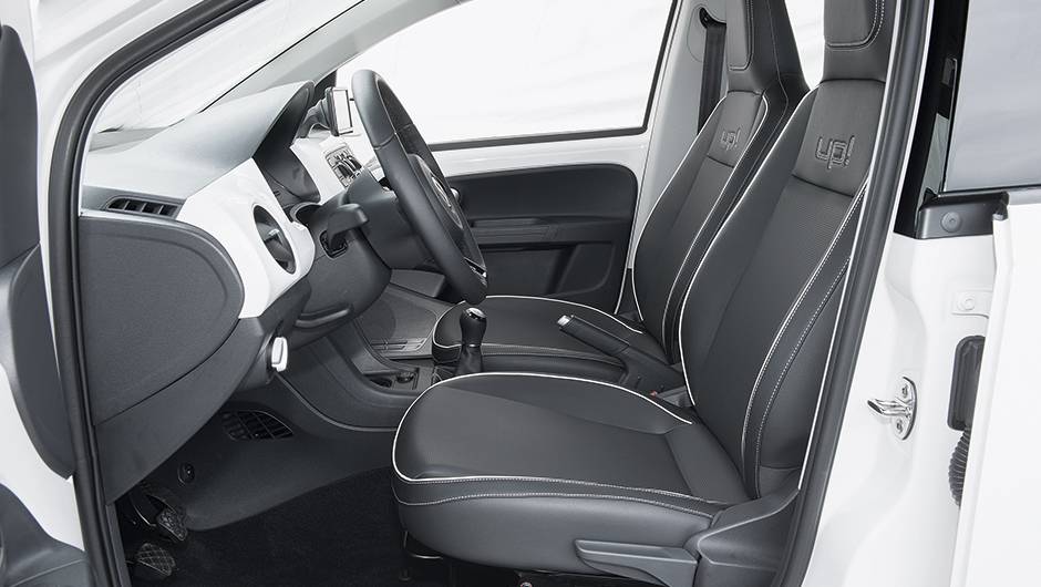Na frente, o ajuste de altura &eacute; item de s&eacute;rie | <a href="https://quatrorodas.abril.com.br/carros/testes/volkswagen-up-773936.shtml" rel="migration">Leia mais</a>