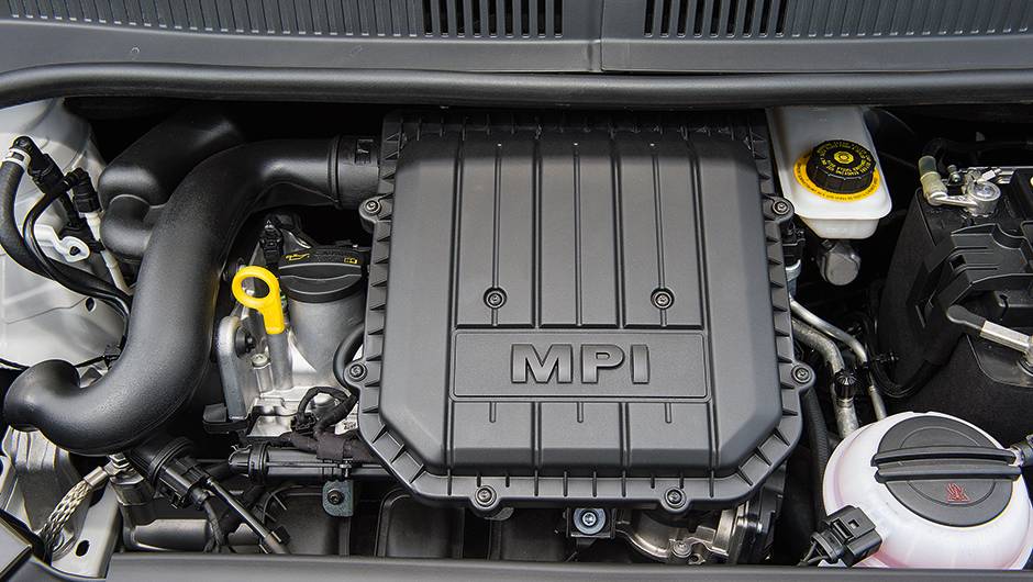 Motor 1.0 flex, de 82 cv, conta com sistema de partida a frio (sem tanquinho) | <a href="https://quatrorodas.abril.com.br/carros/testes/volkswagen-up-773936.shtml" rel="migration">Leia mais</a>