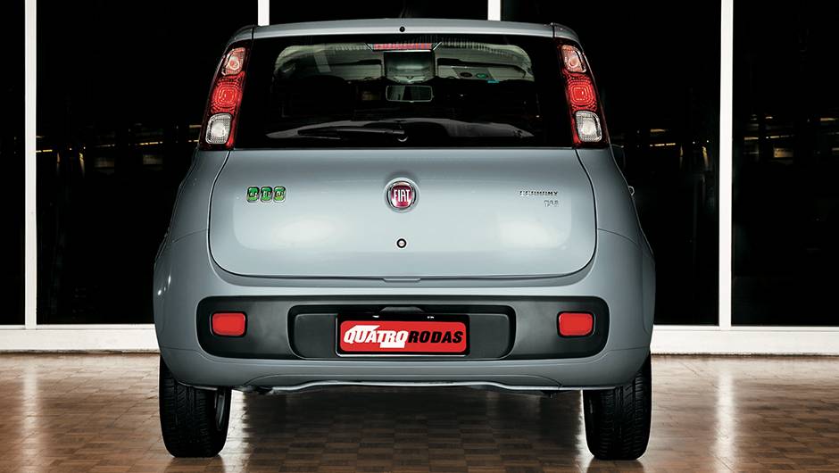Uno encara o Up! com duas op&ccedil;&otilde;es de motor, 1.0 e 1.4 | <a href="https://quatrorodas.abril.com.br/carros/comparativos/hatches-compactos-entrada-779938.shtml" rel="migration">Leia mais</a>