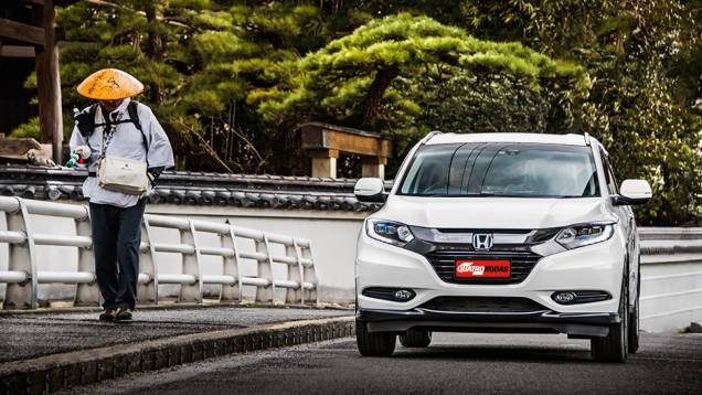 Visual de formas multifacetadas, como os lados dos diamantes | <a href="https://quatrorodas.abril.com.br/carros/impressoes/honda-vezel-777550.shtml" rel="migration">Leia mais</a> Visual de formas multifacetadas, como os lados dos diamantes | <a href="https://quatrorodas.abril.com.br/carros/impressoes/honda-vezel-777550.shtml" rel="migration">Leia mais</a>