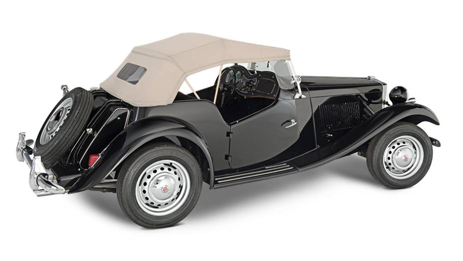 Capota de lona era a única proteção contra a chuva | <a href="http://quatrorodas.abril.com.br/carros/classicos-grandescarros/mg-td-783407.shtml" rel="migration">Leia mais</a>