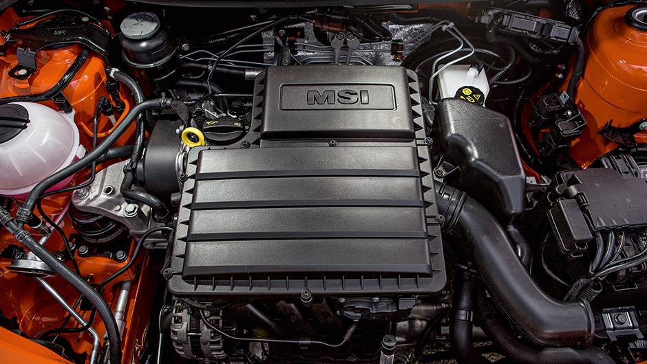 Motor 1.6 16V gera 120 cv de pot&ecirc;ncia com etanol | <a href="https://quatrorodas.abril.com.br/carros/testes/volkswagen-gol-rallye-782379.shtml" rel="migration">Leia mais</a>