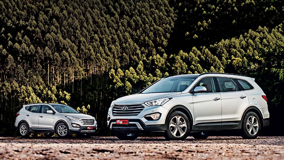 Far&oacute;is de neblina, para-choque e terceira coluna: poucas diferen&ccedil;as | <a href="https://quatrorodas.abril.com.br/carros/testes/hyundai-grand-santa-fe-782547.shtml" rel="migration">Leia mais</a>