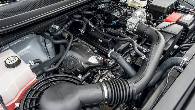 Motor Duratec: herança do Fusion de entrada | <a href="https://quatrorodas.abril.com.br/carros/impressoes/ford-ranger-sport-2-5-782124.shtml" rel="migration">Leia mais</a>