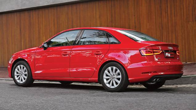 Roda aro 16 e pneu de perfil alto: boa dupla para nossas ruas | <a href="https://quatrorodas.abril.com.br/carros/impressoes/audi-a3-sedan-1-4-785149.shtml" rel="migration">Leia mais</a> Roda aro 16 e pneu de perfil alto: boa dupla para nossas ruas | <a href="https://quatrorodas.abril.com.br/carros/impressoes/audi-a3-sedan-1-4-785149.shtml" rel="migration">Leia mais</a>