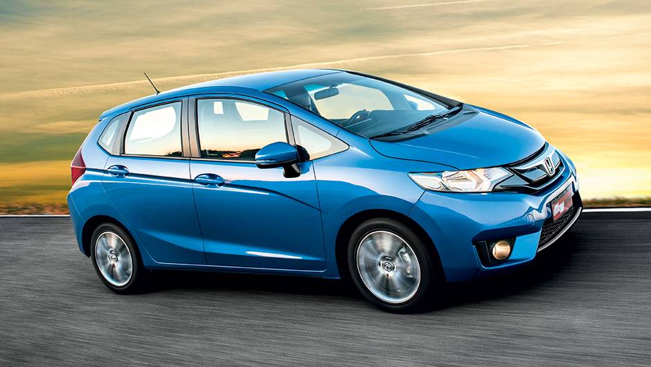 Far&oacute;is mais afilados: a nova cara da Honda | <a href="https://quatrorodas.abril.com.br/carros/testes/honda-fit-exl-1-5-786780.shtml" rel="migration">Leia mais</a>