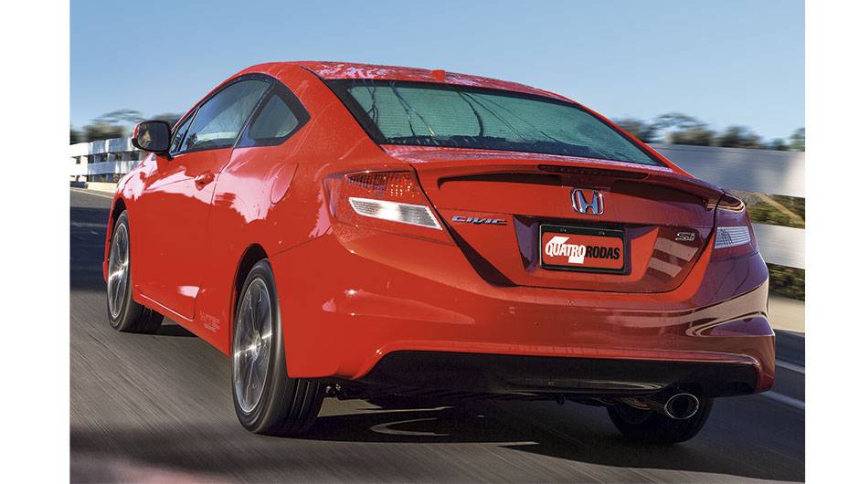 Carroceria cup&ecirc; pode, enfim, estrear no Brasil | <a href="https://quatrorodas.abril.com.br/reportagens/geral/vale-esperar-honda-civic-si-795078.shtml" rel="migration">Leia mais</a>