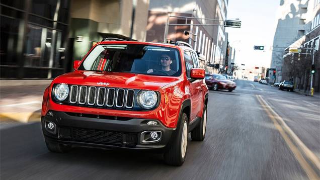 Renegade tem o porte do seu rival EcoSport | <a href="https://quatrorodas.abril.com.br/reportagens/geral/vale-esperar-jeep-renegade-791986.shtml" rel="migration">Leia mais</a>