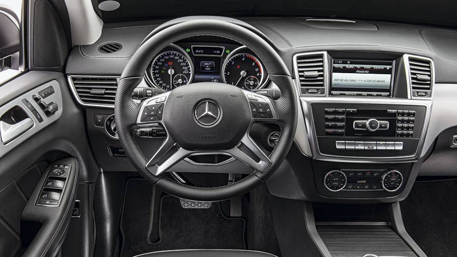 Posição de dirigir elevada, mas confortável | <a href="https://quatrorodas.abril.com.br/carros/impressoes/mercedes-benz-gl-350-bluetec-sport-798485.shtml" rel="migration">Leia mais</a>