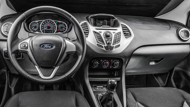 Interior tem acabamento no (bom) nível do Hyundai HB20 | <a href="https://quatrorodas.abril.com.br/carros/testes/novo-ford-ka-795762.shtml" rel="migration">Leia mais</a>