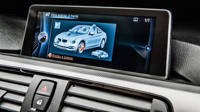 O 435i traz de série câmbio automático de oito marchas e central multimídia com tela de 8 polegadas que permite configurar os ajustes do carro | <a href="https://quatrorodas.abril.com.br/carros/testes/bmw-435i-coupe-m-sport-802673.shtml" target="_blank" rel="migration">Leia m</a> O 435i traz de série câmbio automático de oito marchas e central multimídia com tela de 8 polegadas que permite configurar os ajustes do carro | <a href="https://quatrorodas.abril.com.br/carros/testes/bmw-435i-coupe-m-sport-802673.shtml" target="_blank" rel="migration">Leia m</a>