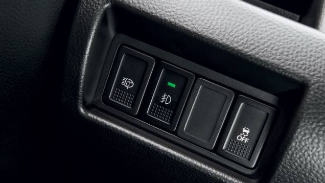 botão para desligar o ESP | <a href="https://quatrorodas.abril.com.br/carros/testes/suzuki-swift-sport-r-798745.shtml" rel="migration">Leia mais</a>
botão para desligar o ESP | <a href="https://quatrorodas.abril.com.br/carros/testes/suzuki-swift-sport-r-798745.shtml" rel="migration">Leia mais</a>