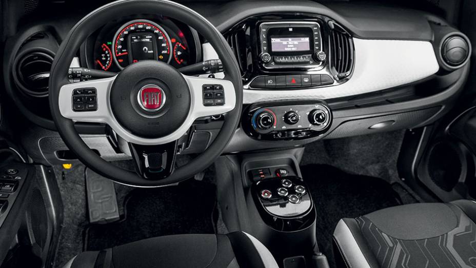 Versão Sporting tem iluminação do painel na cor vermelha | <a href="http://quatrorodas.abril.com.br/carros/testes/fiat-uno-dualogic-809297.shtml" target="_blank" rel="migration">Leia mais</a>