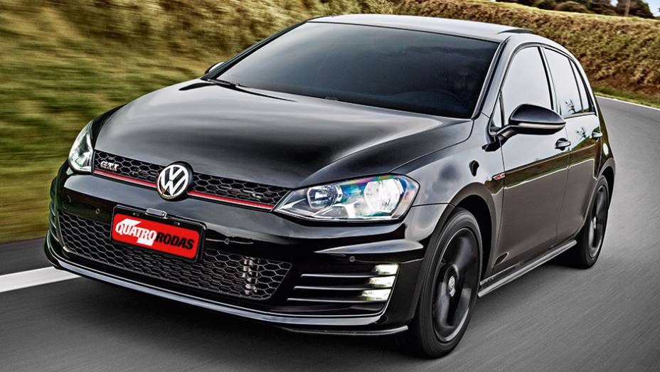 Grade de radiador ampliada ajuda a refrigerar o turbo | <a href="https://quatrorodas.abril.com.br/carros/comparativos/honda-civic-si-x-vw-golf-gti-816112.shtml" target="_blank" rel="migration">Leia mais</a>