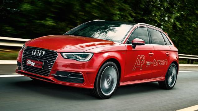 Na pista de teste, o Audi e-tron fez de 0 a 100 km/h em 7,8 segundos | <a href="https://quatrorodas.abril.com.br/carros/testes/audi-a3-sportback-e-tron-827200.shtml" target="_blank" rel="migration">Leia mais</a>
