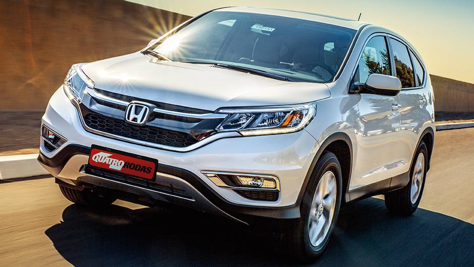 Luzes de leds de uso diurno em volta dos novos far&oacute;is | <a href="https://quatrorodas.abril.com.br/carros/impressoes/honda-cr-v-823378.shtml" target="_blank" rel="migration">Leia mais</a>