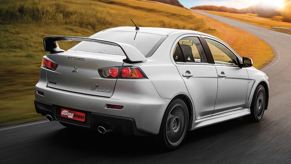 Sedã esportivo deixará de ser produzido após 22 anos | <a href="https://quatrorodas.abril.com.br/carros/testes/mitsubishi-lancer-evo-x-john-easton-840741.shtml" target="_blank" rel="migration">Leia mais</a>