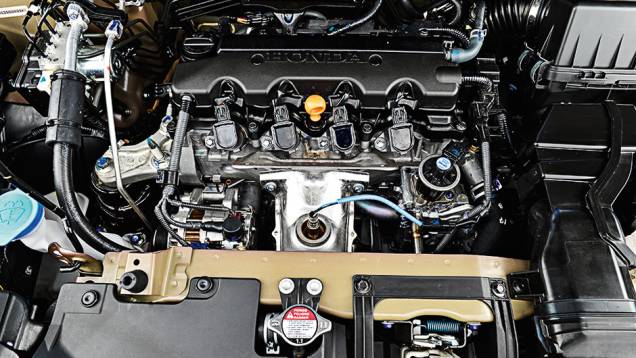 Honda 1.8 gera 140 cv com gasolina e 139 com etanol | <a href="https://quatrorodas.abril.com.br/carros/comparativos/honda-hr-v-x-ford-ecosport-850220.shtml" target="_blank" rel="migration">Leia mais</a> Honda 1.8 gera 140 cv com gasolina e 139 com etanol | <a href="https://quatrorodas.abril.com.br/carros/comparativos/honda-hr-v-x-ford-ecosport-850220.shtml" target="_blank" rel="migration">Leia mais</a>