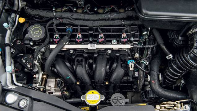 Novo motor dispensa tanque de partida a frio | <a href="https://quatrorodas.abril.com.br/carros/testes/jac-j2-847700.shtml" target="_blank" rel="migration">Leia mais</a>