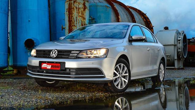 Para-choque, grade e faróis discretamente retocados | <a href="https://quatrorodas.abril.com.br/carros/testes/volkswagen-jetta-857081.shtml" rel="migration">Leia mais</a> Para-choque, grade e faróis discretamente retocados | <a href="https://quatrorodas.abril.com.br/carros/testes/volkswagen-jetta-857081.shtml" rel="migration">Leia mais</a>