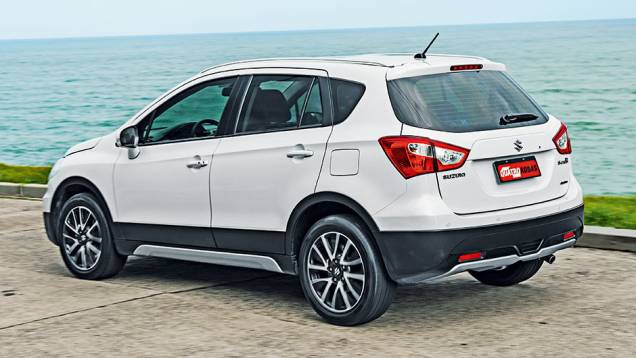 A nova geração tem porte de Honda HR-V | <a href="https://quatrorodas.abril.com.br/carros/testes/suzuki-s-cross-867220.shtml" target="_blank" rel="migration">Leia mais</a> A nova geração tem porte de Honda HR-V | <a href="https://quatrorodas.abril.com.br/carros/testes/suzuki-s-cross-867220.shtml" target="_blank" rel="migration">Leia mais</a>