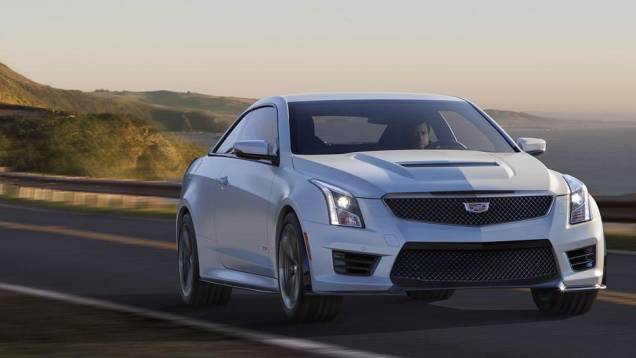 Cadillac ATS-V 2016 chegará ao mercado no meio de 2015 | <a href="/noticias/fabricantes/cadillac-lanca-ats-v-2016-cupe-seda-los-angeles-816154.shtml" rel="migration">Leia mais</a>