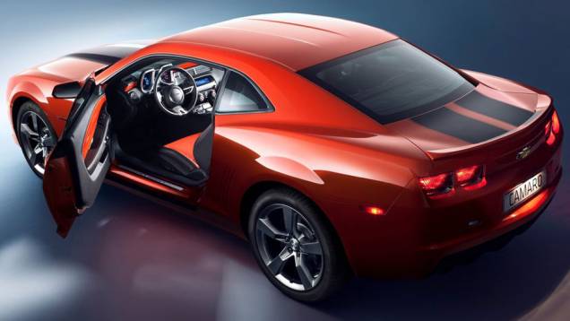 <a href="https://quatrorodas.abril.com.br/noticias/chevrolet-camaro-chega-europa-305036_p.shtml" rel="migration">Leia mais</a> <a href="https://quatrorodas.abril.com.br/noticias/chevrolet-camaro-chega-europa-305036_p.shtml" rel="migration">Leia mais</a>