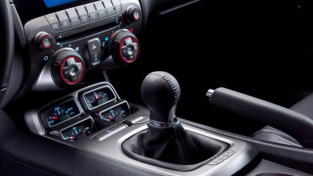 <a href="https://quatrorodas.abril.com.br/noticias/chevrolet-camaro-chega-europa-305036_p.shtml" rel="migration">Leia mais</a> <a href="https://quatrorodas.abril.com.br/noticias/chevrolet-camaro-chega-europa-305036_p.shtml" rel="migration">Leia mais</a>