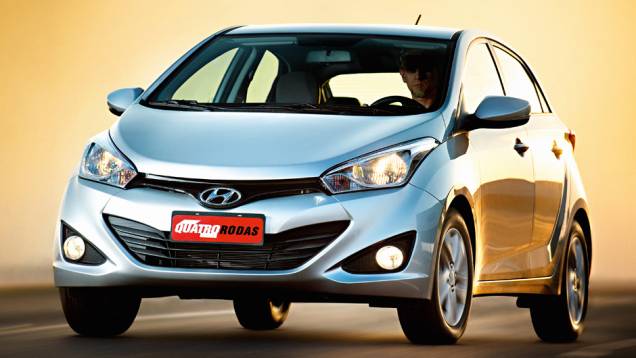 Hyundai HB20: consumo urbano (A): 7.6 km/l | consumo rodoviário (A): 9,8 km/l | urbano (G): 11,5 km/l | rodoviário (G): 14,5 km/l | <a href="%20https://quatrorodas.abril.com.br/noticias/fabricantes/inmetro-divulga-carros-mais-economicos-ou-beberroes-20" rel="migration"></a>