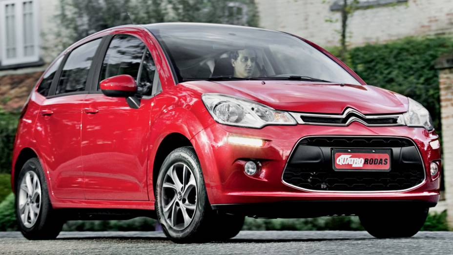 Citroën C3 1.5: consumo urbano (A): 7.5 km/l | consumo rodoviário (A): 9,3 km/l | urbano (G): 11,9 km/l | rodoviário (G): 14,7 km/l | <a href="%20https://quatrorodas.abril.com.br/noticias/fabricantes/inmetro-divulga-carros-mais-economicos-ou-beberroes" rel="migration"></a>