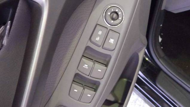 Hyundai Elantra | <a href="https://quatrorodas.abril.com.br/noticias/veloster-elantra-ja-estao-venda-concessionarias-hyundai-303518_p.shtml" rel="migration">Leia mais</a> Hyundai Elantra | <a href="https://quatrorodas.abril.com.br/noticias/veloster-elantra-ja-estao-venda-concessionarias-hyundai-303518_p.shtml" rel="migration">Leia mais</a>