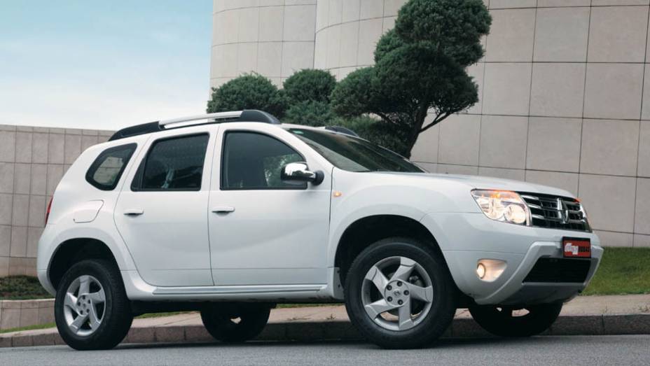 Renault Duster: 4/5 | <a href="https://quatrorodas.abril.com.br/noticias/carros-mais-menos-resistentes-alagamentos-731244.shtml" rel="migration">Leia mais</a>