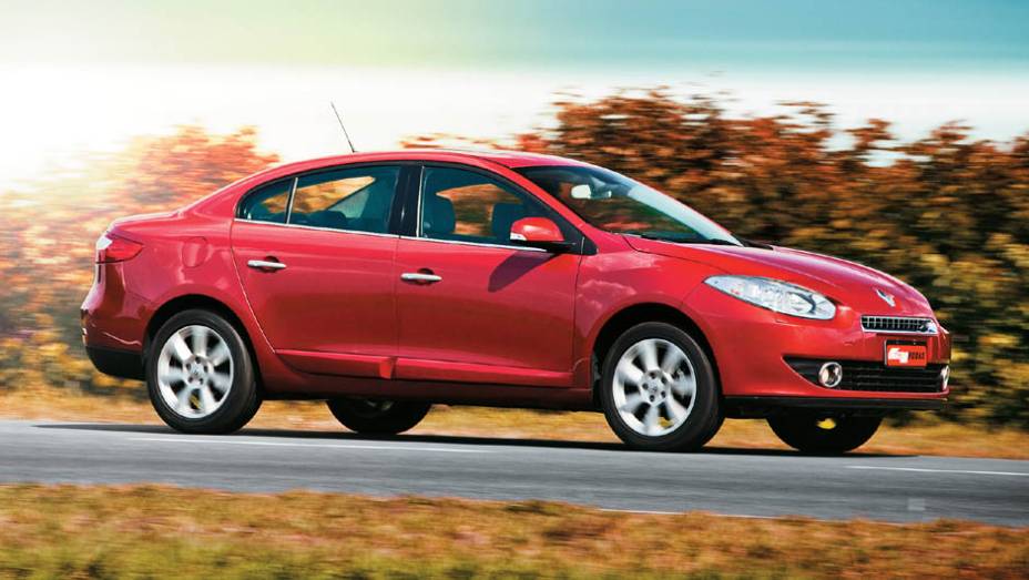 Renault Fluence: 5/5 | <a href="https://quatrorodas.abril.com.br/noticias/carros-mais-menos-resistentes-alagamentos-731244.shtml" rel="migration">Leia mais</a>