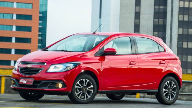 GM Onix: 2/5 | <a href="https://quatrorodas.abril.com.br/noticias/carros-mais-menos-resistentes-alagamentos-731244.shtml" rel="migration">Leia mais</a> GM Onix: 2/5 | <a href="https://quatrorodas.abril.com.br/noticias/carros-mais-menos-resistentes-alagamentos-731244.shtml" rel="migration">Leia mais</a>