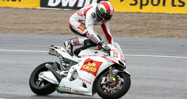 O piloto sofreu uma queda no GP da Espanha O piloto sofreu uma queda no GP da Espanha