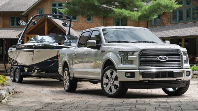 Ford revelou nova F-150 Limited 2016 | <a href="https://quatrorodas.abril.com.br/noticias/fabricantes/ford-apresenta-nova-f-150-2016-limited-estados-unidos-889140.shtml" target="_blank" rel="migration">Leia mais</a>