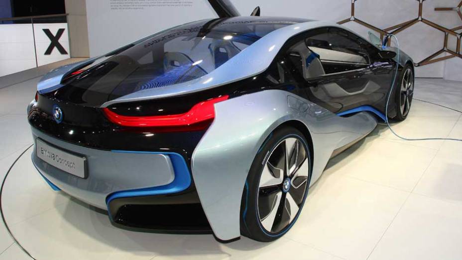 BMW i8