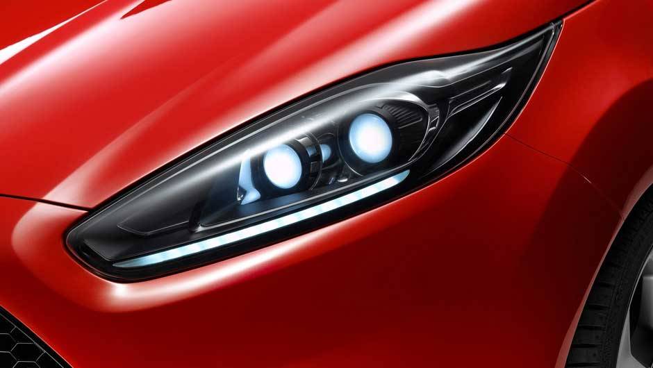 Velocidade m&aacute;xima obtida pelo fiesta ST &eacute; de 220 km/h