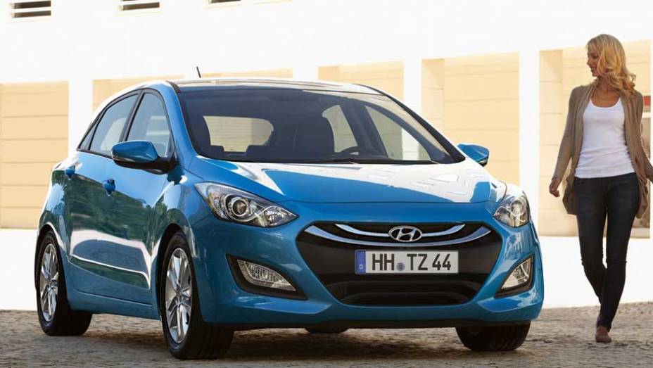 Para-brisas do novo modelo está mais alongado - <a href="https://quatrorodas.abril.com.br/reportagens/salao/hyundai-i30-639880.shtml" rel="migration">Leia Mais</a>