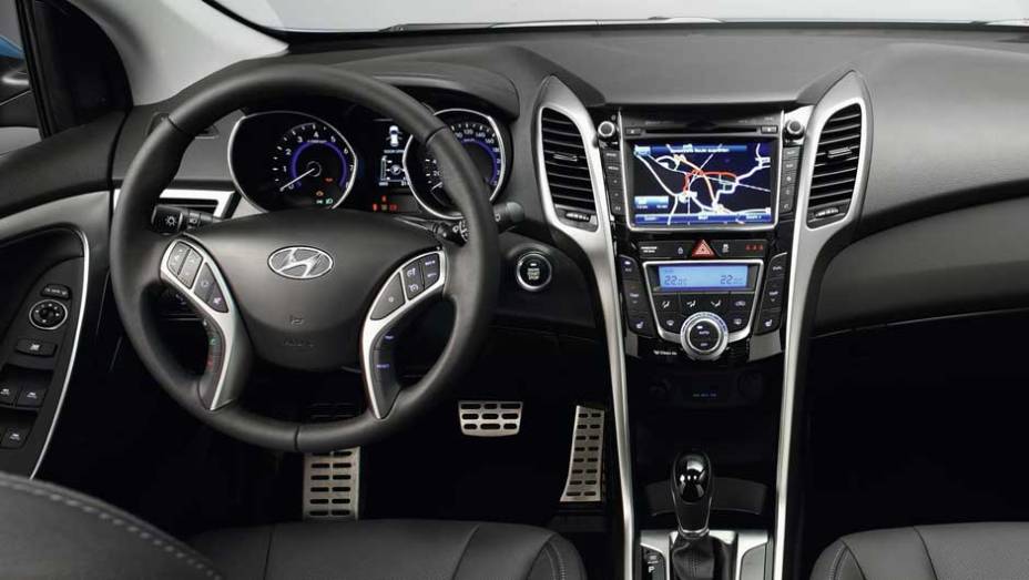 De acordo com a Hyundai, hatch ganhou mais espaço interno - <a href="https://quatrorodas.abril.com.br/reportagens/salao/hyundai-i30-639880.shtml" rel="migration">Leia Mais</a>