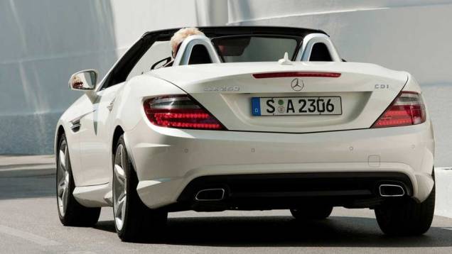 Tração da SLK 250 é traseira Tração da SLK 250 é traseira