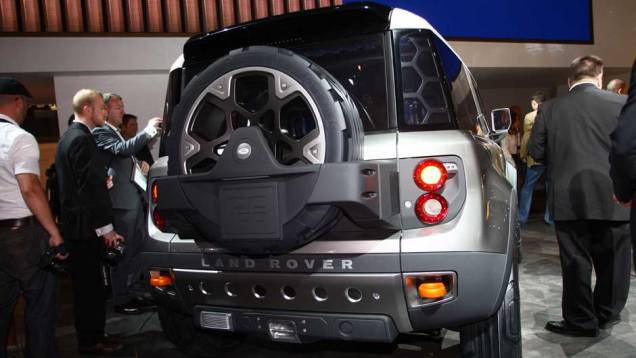 Land Rover Defender DC100 Concept Land Rover Defender DC100 Concept