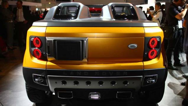 Land Rover Defender DC100 Sport Concept Land Rover Defender DC100 Sport Concept