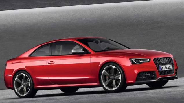 Potência desenvolvida pelo modelo é de 450 cv Potência desenvolvida pelo modelo é de 450 cv
