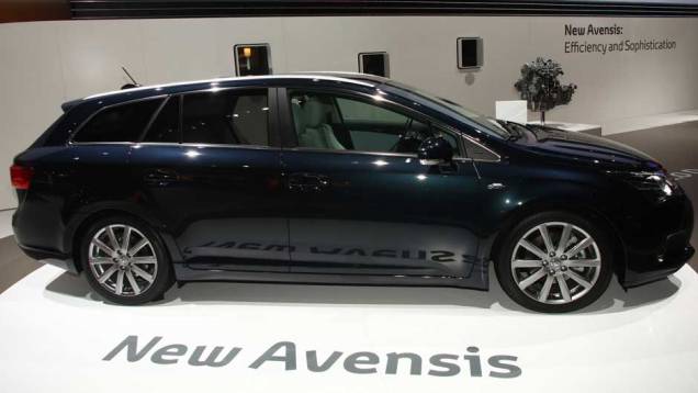 Toyota Avenis Toyota Avenis