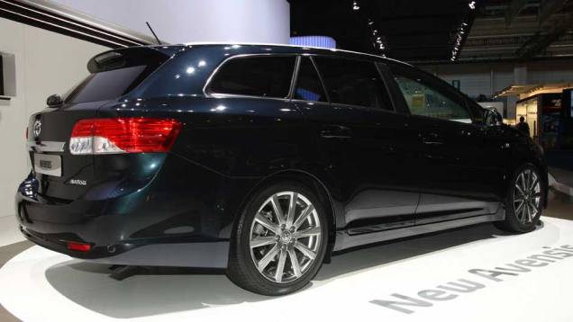 Toyota Avenis Toyota Avenis